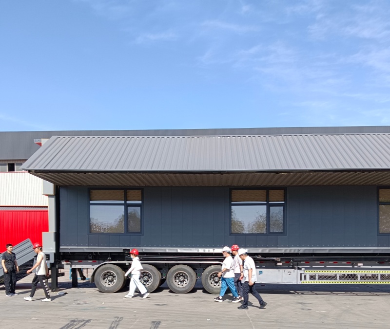 UAE-customer-visit-lzm-expandable-event-factory.jpg UAE-customer-visit-lzm-expandable-event-factory.jpg