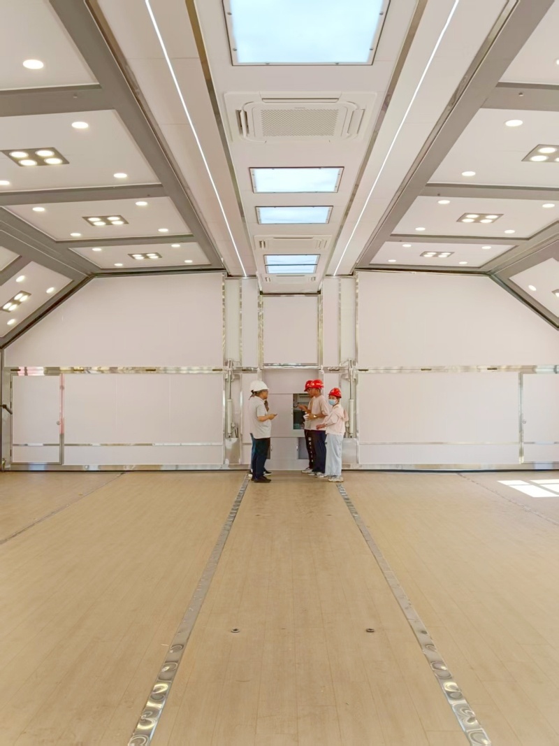 expandable-event-trailer-rental-business-model.jpg